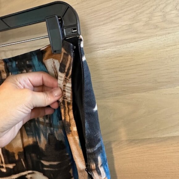 Bundle of Fall Skirts: The Limited, 3 Skirts, Size 6-8/Medium - Picture 15 of 16